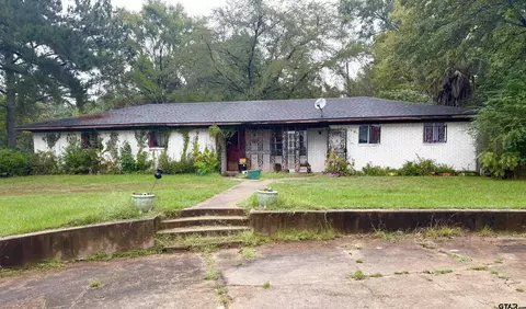 1605 E 8th, Mount Pleasant, TX 75455