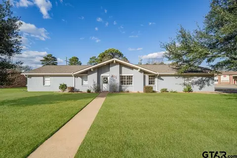 401 Sheffield Dr, Longview, TX 75605