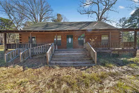 18737 Saddleback Ln, Flint, TX 75762