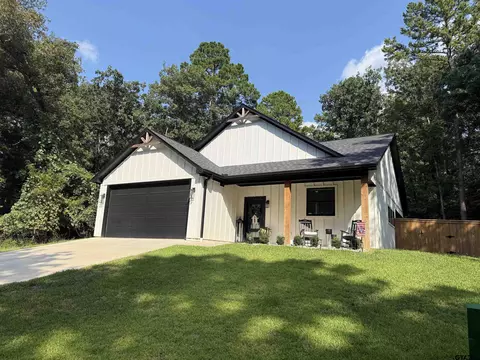 18535 Paradise Ln, Flint, TX 75762