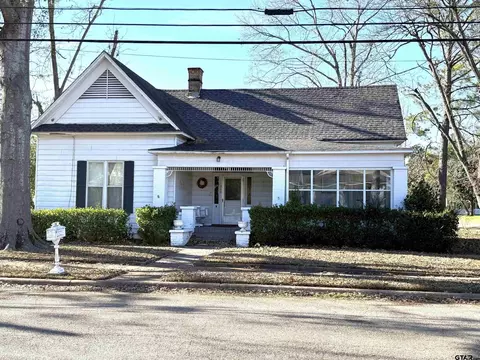 300 S Beech, Winnsboro, TX 75494