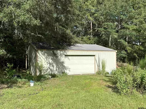109 Shell St, Overton, TX 75684