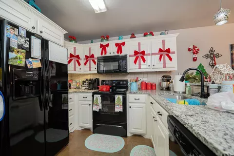 271 Lawrence Rd, Longview, TX 75605 photo 4