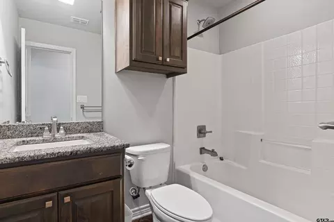 302 Collins Ave, Longview, TX 75605 photo 26
