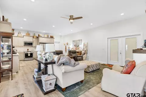 10789 County Road 214, Tyler, TX 75707