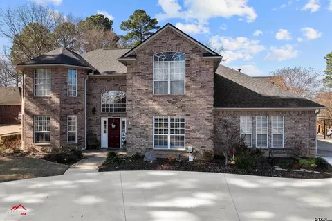 3815 Holly Ridge Dr, Longview, TX 75605