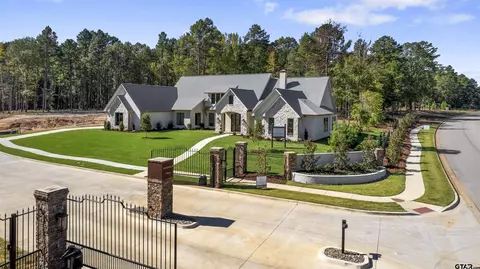 1915 Magnolia Trl, Tyler, TX 75703
