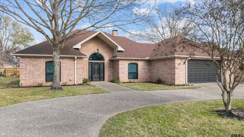 154 Fairway Dr, Bullard, TX 75757