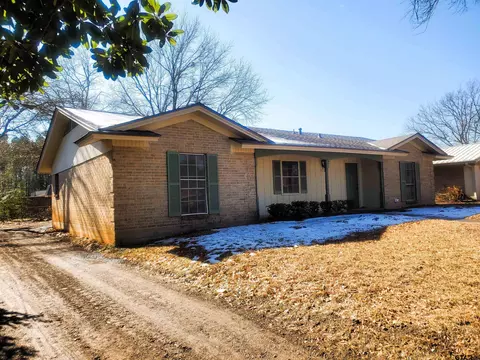 2811 Lisa Ln, Tyler, TX 75701