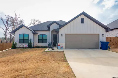 332 Amanda Ave, Bullard, TX 75757