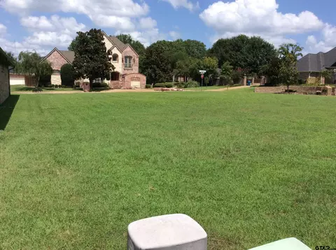 101 St Andrews, Mount Pleasant, TX 75455