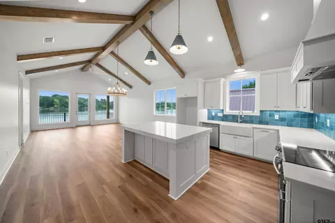 2630 Aqua Vis, Jacksonville, TX 75766