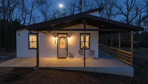 837 Red Bud Cir, Bullard, TX 75757