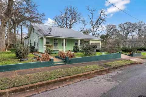 205 E Fourth St, Rusk, TX 75785 photo 4
