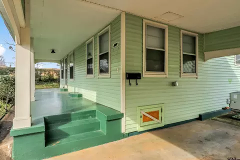 205 E Fourth St, Rusk, TX 75785 photo 5