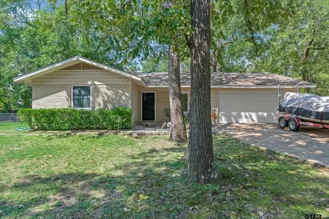 1209 Lakeside Dr, Grand Saline, TX 75140