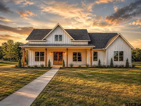 75 W Elmwood Dr, Mount Vernon, TX 75457