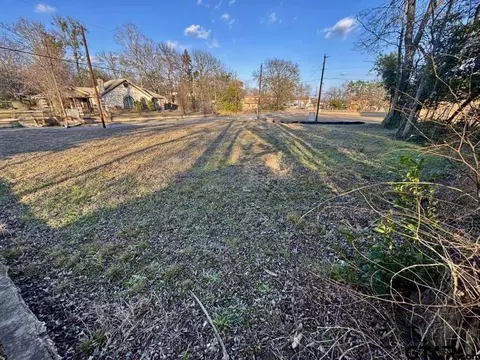 622 W Oakwood, Tyler, TX 75702