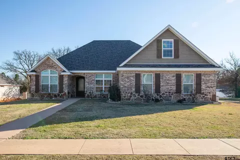 600 Corrigan Trails Blvd, Lindale, TX 75771