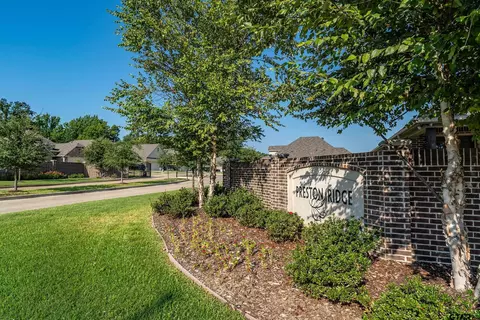 512 Preston Ridge Dr, Tyler, TX 75703