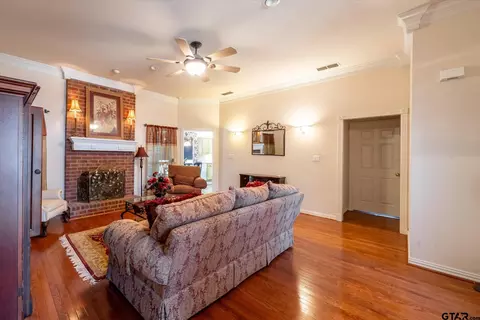 Other - 601 Kickapoo St, Chandler, TX 75758 photo 2 of 4