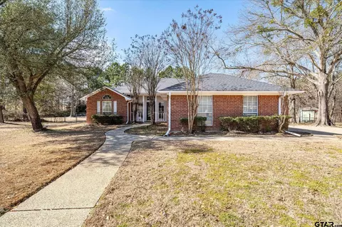 Exterior - 601 Kickapoo St, Chandler, TX 75758 photo 2 of 6