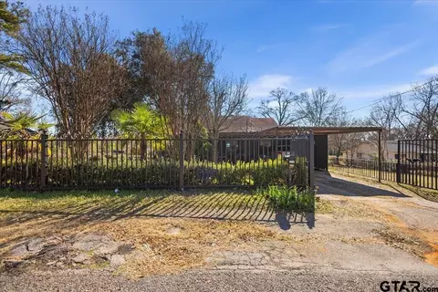 2516 Canton St, Tyler, TX 75702