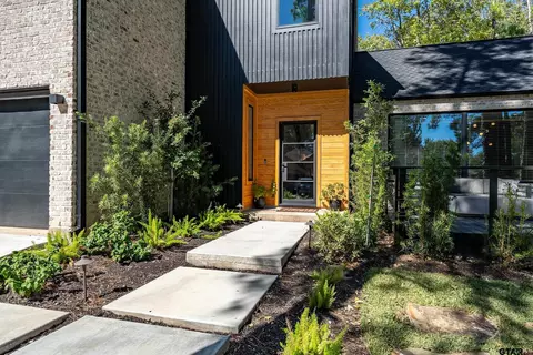 3801 Vail Ct, Montgomery, TX 77356
