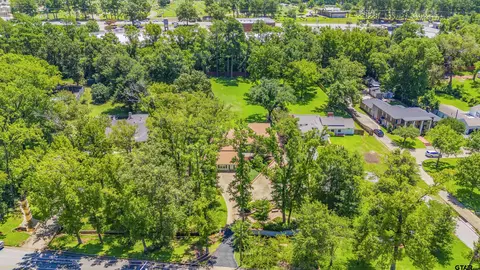 2306 Old Bullard Rd, Tyler, TX 75703