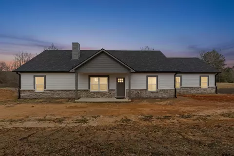 9934 Bob O Link Rd, Gladewater, TX 75647