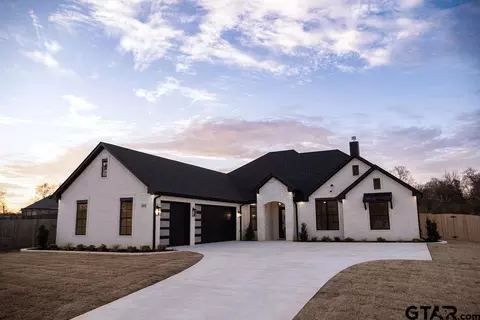 8532 Freestone Dr, Bullard, TX 75757
