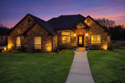 21383 Boone Dr, Bullard, TX 75757