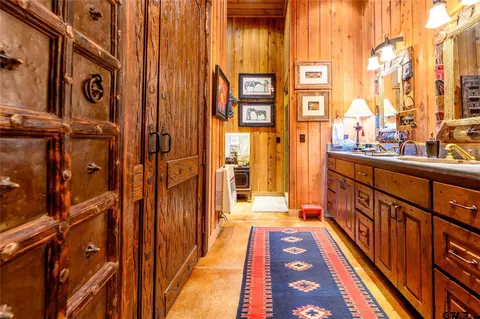 Bath - 1450 County Road 36330, Sumner, TX 75486 photo 6 of 11