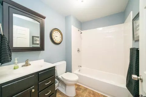 Bath - 4538 W Loop 281, Longview, TX 75604 photo 4 of 4