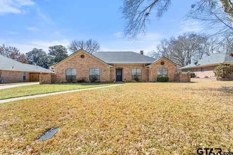 6005 Raleigh Dr, Tyler, TX 75703