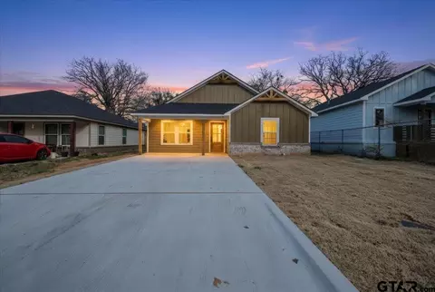 906 Duckenfield Ave, Tyler, TX 75701