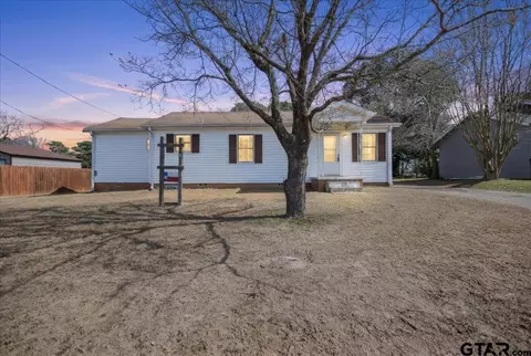 1706 Baxter Ave, Longview, TX 75602