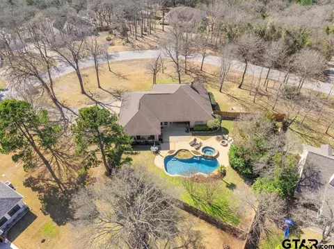 16687 Meadow Crst, Lindale, TX 75771
