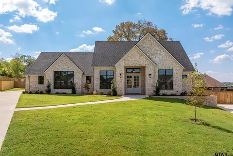 305 Heath Cir, Bullard, TX 75757