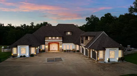 8 Stone Rdg, Longview, TX 75605