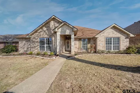 1803 Park Pl, Mineola, TX 75773