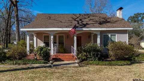 507 N Saint Mary St, Carthage, TX 75633