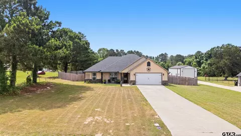 323 Eastdale Ln, Bullard, TX 75757