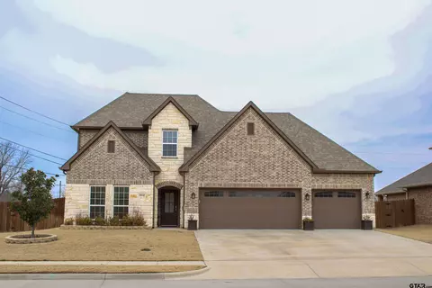 510 Ellis Place Dr, Greenville, TX 75402