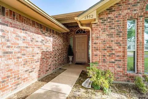 6952 La Hacienda Dr, Flint, TX 75762