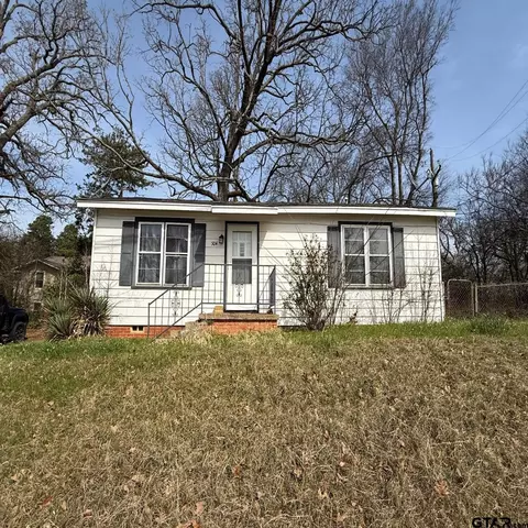 504 W Main St, Whitehouse, TX 75791