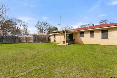 Exterior - 208 Dancer Dr, Longview, TX 75604 photo 3 of 5