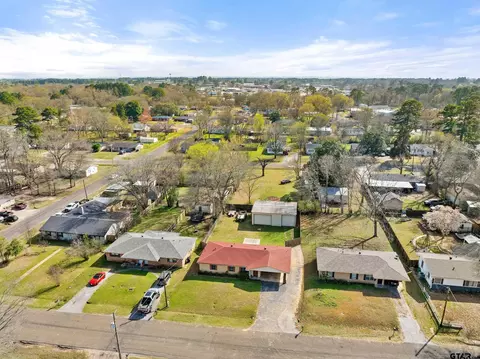 View/Area - 208 Dancer Dr, Longview, TX 75604 photo 2 of 7