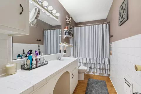 Bath - 208 Dancer Dr, Longview, TX 75604 photo 1 of 2
