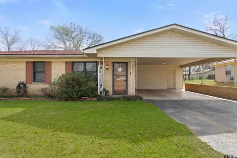 Exterior - 208 Dancer Dr, Longview, TX 75604 photo 2 of 5